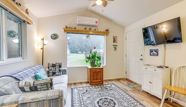 Remote Workers Welcome: Tiny Home in Port Angeles!