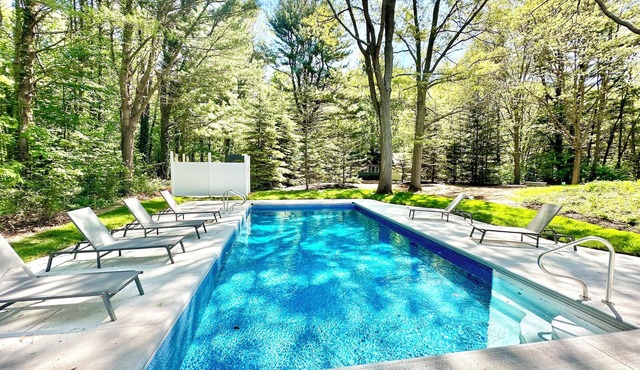 Renovated Golf Course Home w/Heated Private Pool, Hot Tub and Firepit