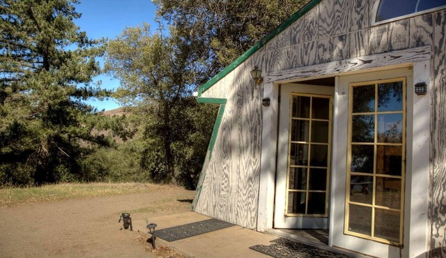 Rustic Group Bunkhouse Retreat with Yoga Deck & Mountain Views near Palomar Observatory, California in Palomar Mountain
