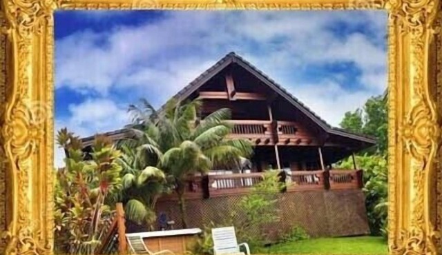 Scandinavian Chalet, Ocean View, Tropical, Entire Home, King, Jacuzzi, Permited