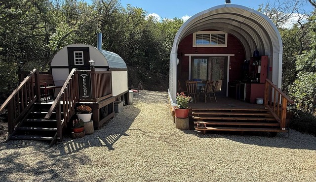 Sheep Camp - Steel and Wool Rustic Hideaway
