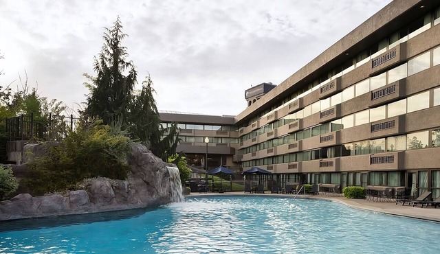 Short Drive to Spokane Convention Center! 3 Modern Units, Pet-Friendly