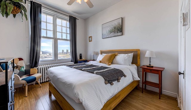 Single Room River View in Québec