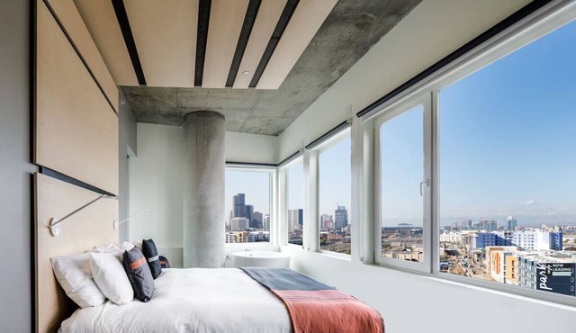 Skyline Suite at The Source Hotel, Outdoor Pool, Minutes to Denver Art Museum