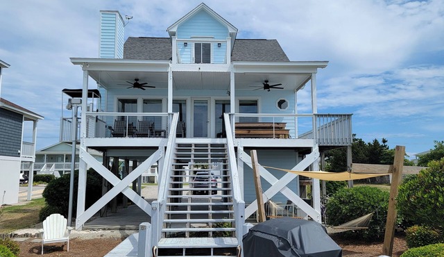 Sound front house with incredible views