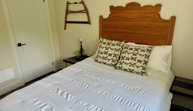 Spacious 2BR Retreat in Nature