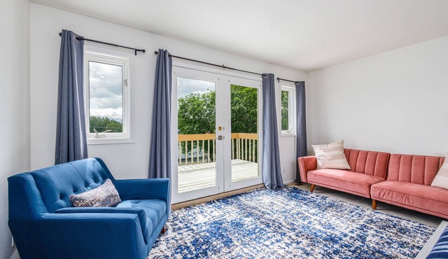 Spacious five bedroom home with mountain views, patio, & sauna