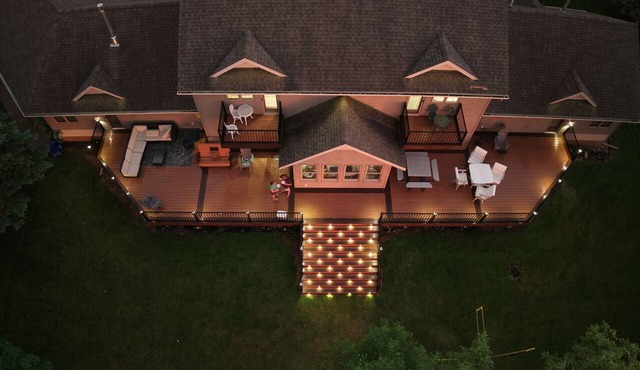 Spectacular Lakefront Retreat on 2 acres~ Perfect Large Family Getaway