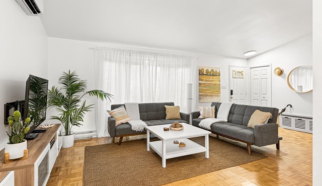 Steps away from Parlee -Perfect Family Vacation