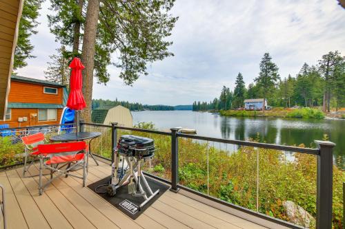 Steps to Sacheen Lake: Cute Studio Cabin w/Deck