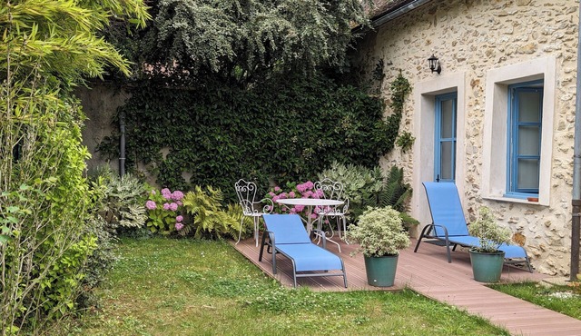 Stone studio in the grounds of "La Closerie" guest house in Droue-sur-Drouette