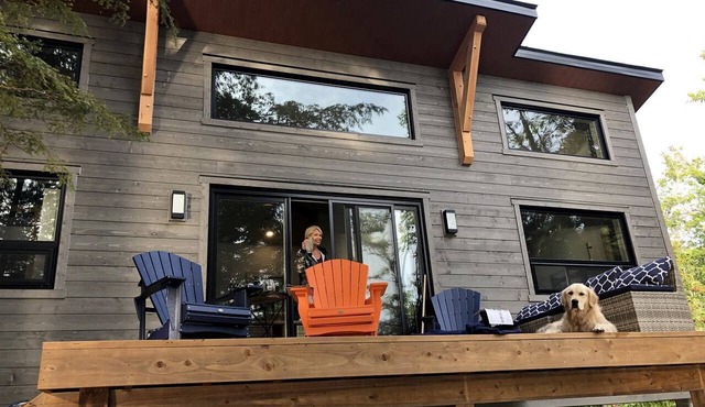 Stunning Lakeside Cabin in McKellar, Ontario - The Ultimate Glamping Getaway Destination