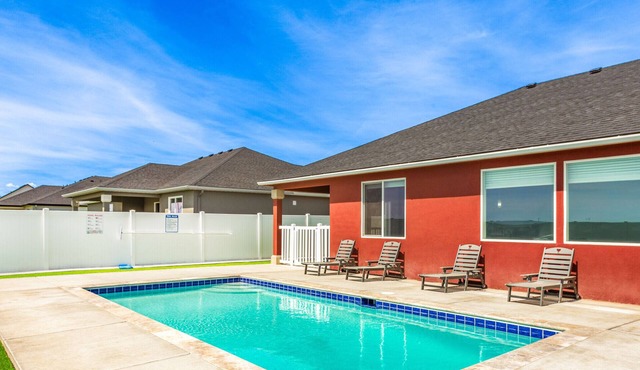 Sun, Pool, Golf, plus Your Private Arcade!