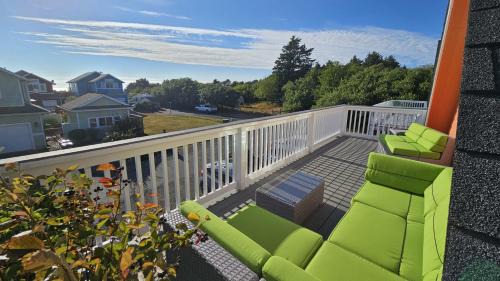 Sunkissed 3BR Oceanview, Dog-Friendly Beach Home