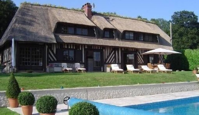 Superb Villa with pool, near Deauville former cider mill in Saint-Martin-Aux-Chartrains
