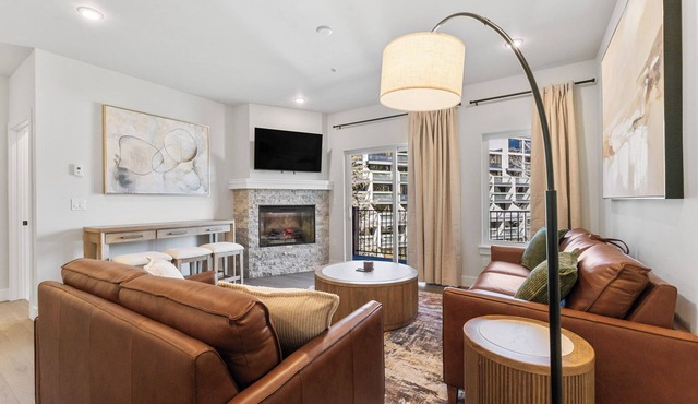 Sweeping Views of Continental Divide & Snake River – Steps from Keystone Spa