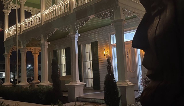 The George Manor