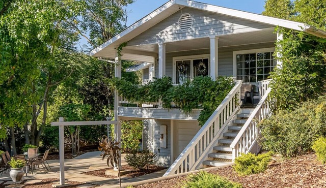 The Heart of Julian – Walk to Town, Shops, Dining & Festivals, Sleeps 10