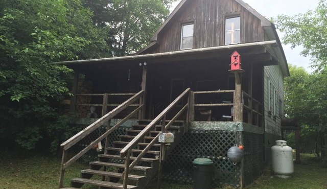 The Old School House Lodge - Just Steps away from the Inside Passage