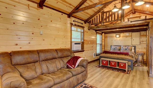 The Shire Valley Cottage & Cabin Ranch Retreat