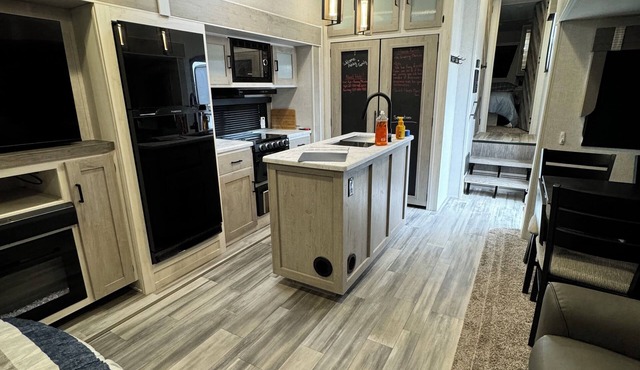 Tranquil mobile home with AC in Rock Springs