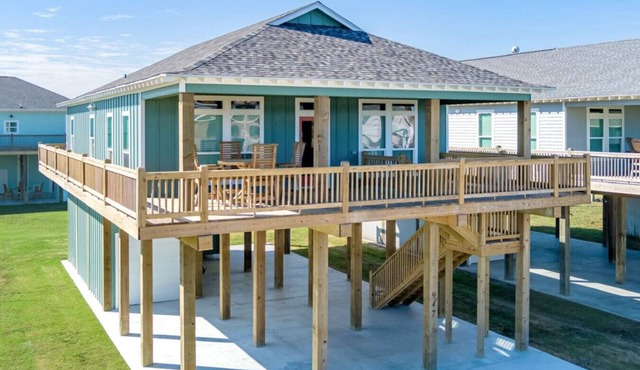 Two Adjacent Cabins, Sleeps 18