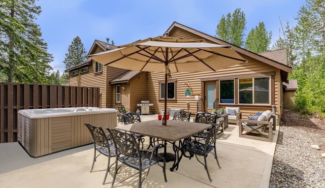 Unhurried Stays 1Pm In/Out+Private 5 Acre Mountain Escape + HotTub/Epic GmRm