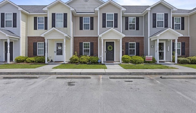 Unique Townhome in the center of Jacksonville!