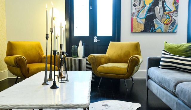 Vibrant Downtown New Orleans Escape: Prime CBD Location + Walk Everywhere