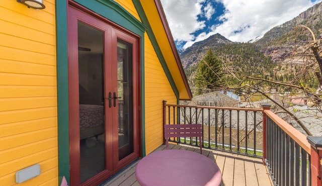 Victorian Extended Stay | Deck | Downtown Ouray | Grill | Air Conditioning!