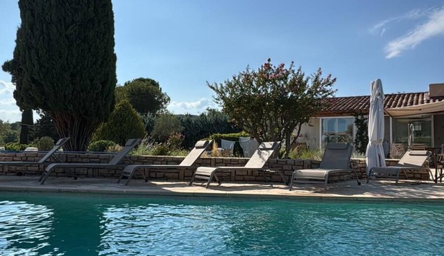 Villa d'Exception à Cotignac : Swimming pool, vineyards and absolute calm - 8 people in Cotignac