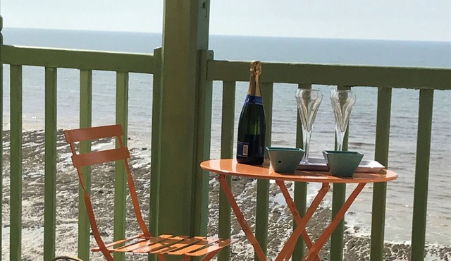 Villa Le Courlis exceptional panoramic sea view direct beach access in Ault