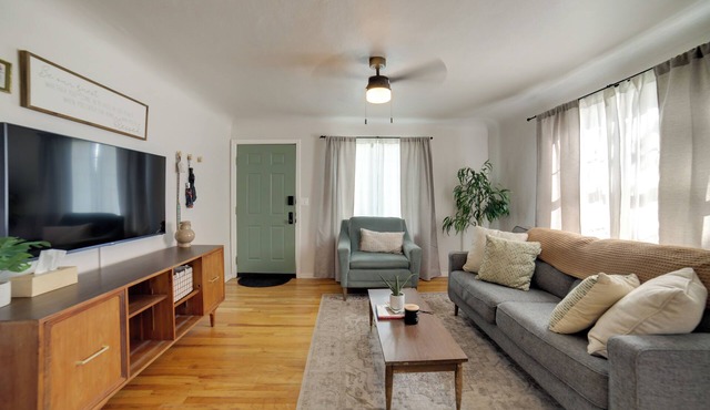 Walkable Apt in Dtwn Caldwell! Near Campus Events