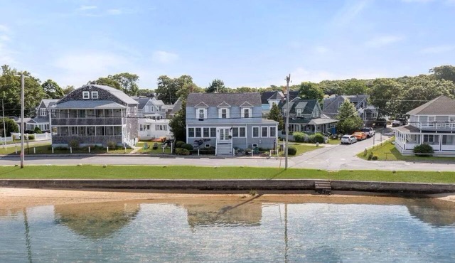 Waterfront Home with Game Room, Kayaks, near beach