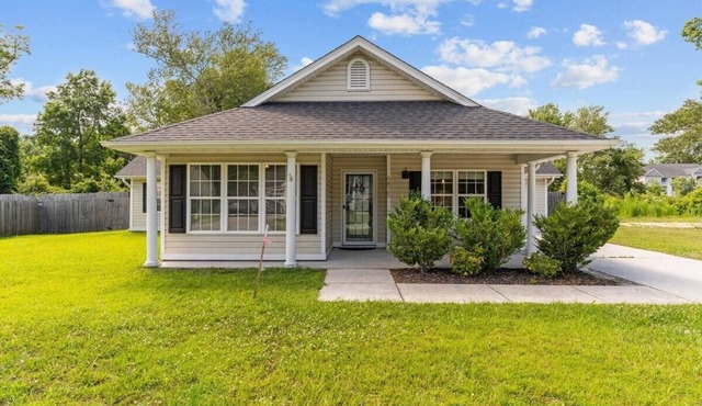 We Love Dogs - No Pet Fees - Near Wrightsville Bc