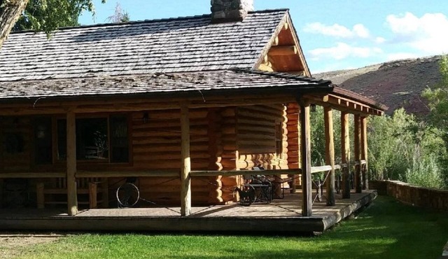 Welcome to the Log Lodge