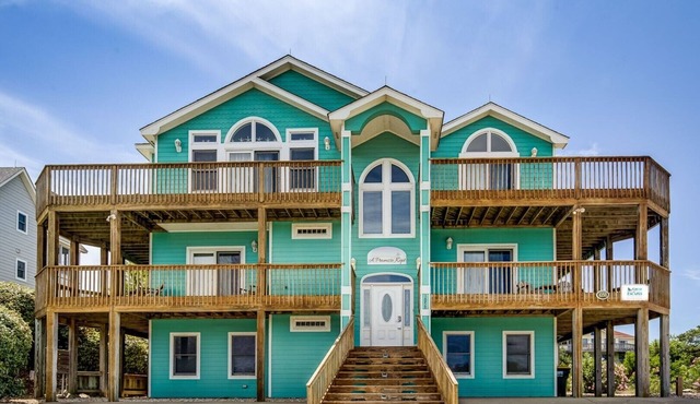 Whalehead with a Private Pool & Hot Tub!