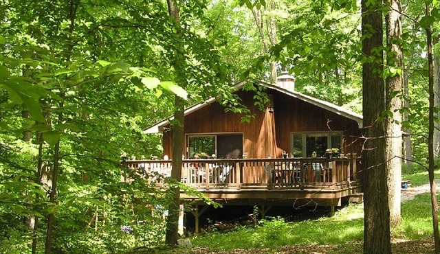 Whitman Woods: Private Berkshire Vacation, 4 acres