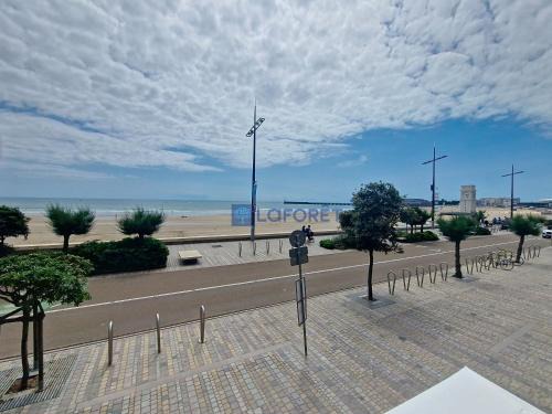 Beau Studio 1er étage avec balcon et ascenseur - FR-1-331-43 in Les Sables-d'Olonne