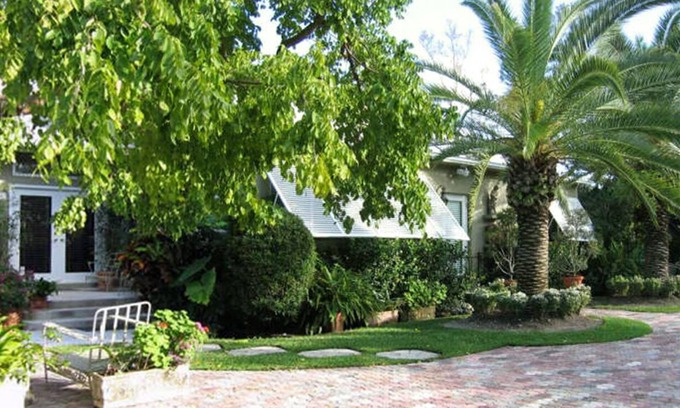 Hypoluxo Island House | Mid-Century Gem,walking distance to the beach!Hypoluxo Island, Palm