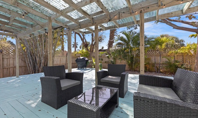 Riviera Beach House | Peanut Island Beach Paradise! Top Diving Spot