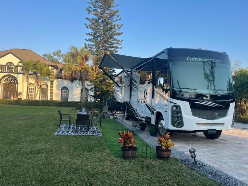Parkland Other | The Magic Motor Home