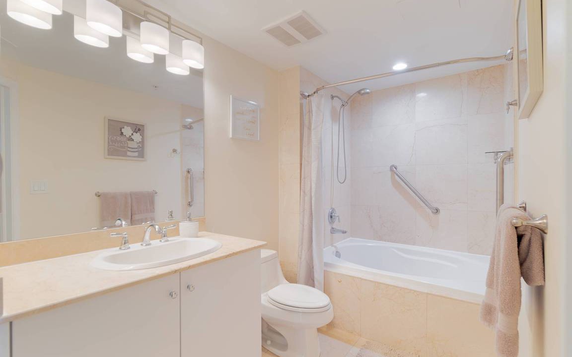 Photo of Bathroom in Boynton Beach