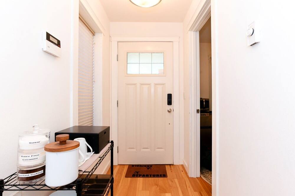 Photo of Bedroom in Alki