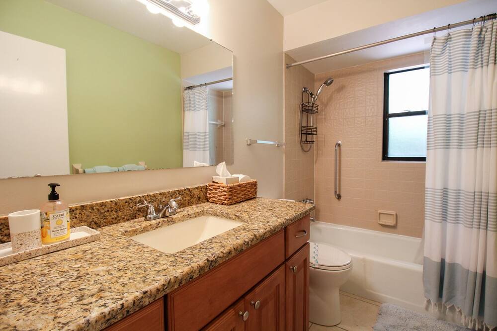 Photo of Bathroom in South Venice