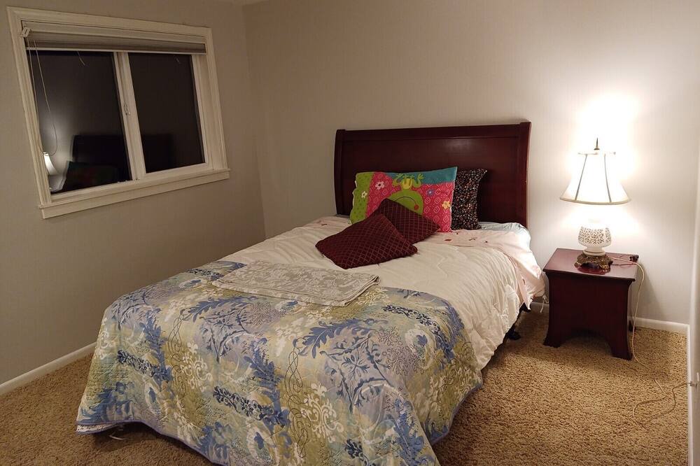 Photo of Bedroom in Northwest Bellevue