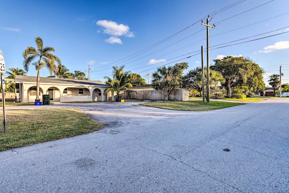 Photo of Outdoor in Tropic Palms