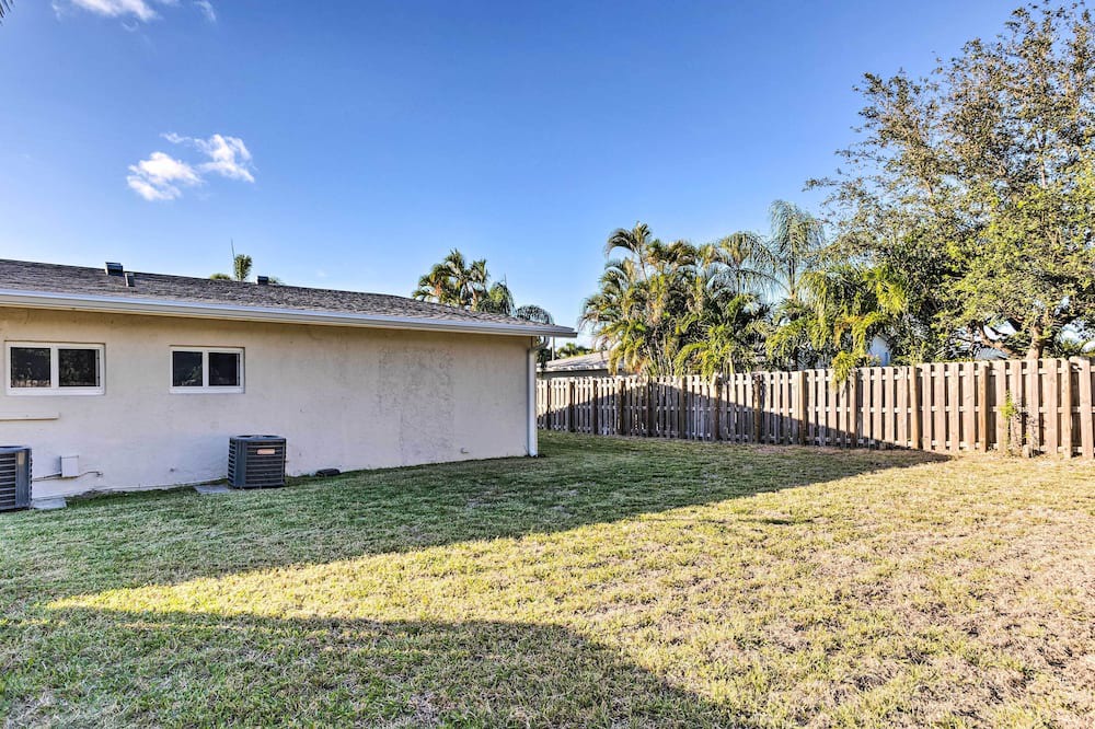 Photo of Outdoor in Tropic Palms