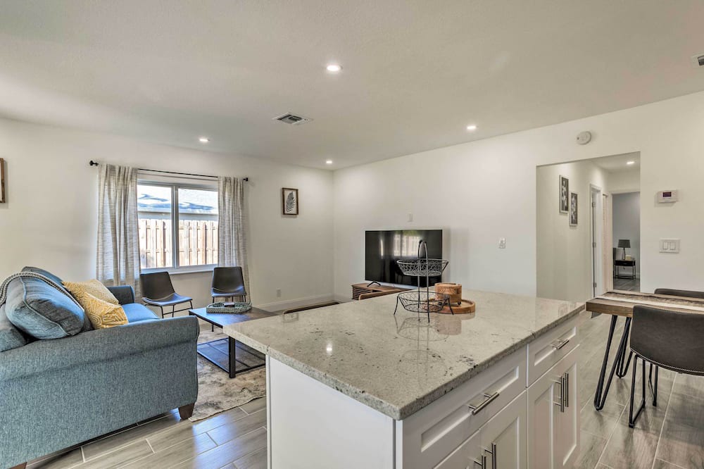 Photo of Kitchen in Tropic Palms