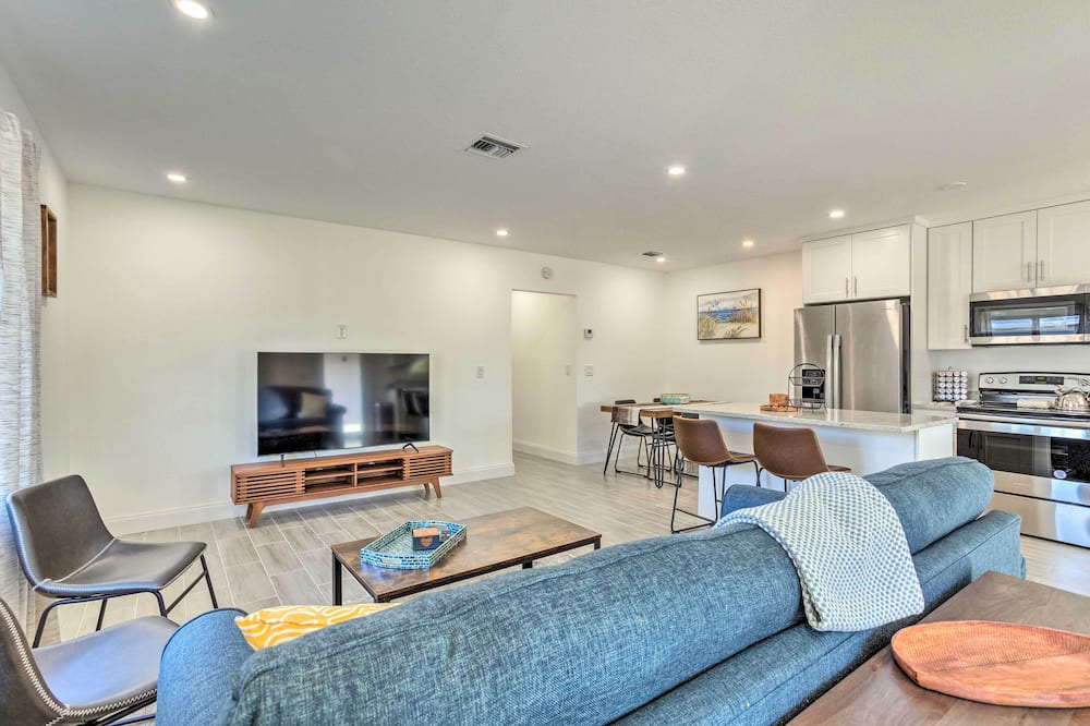 Photo of Bedroom in Tropic Palms
